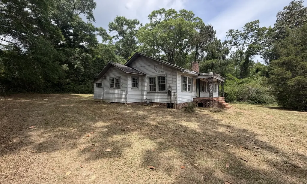 2855 Douglas Avenue Brewton AL 36426