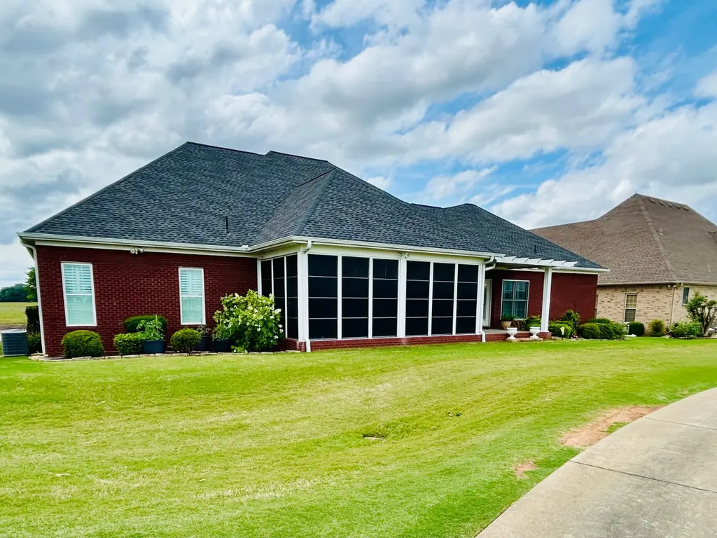 252 Plantation Springs Drive Florence AL 35630