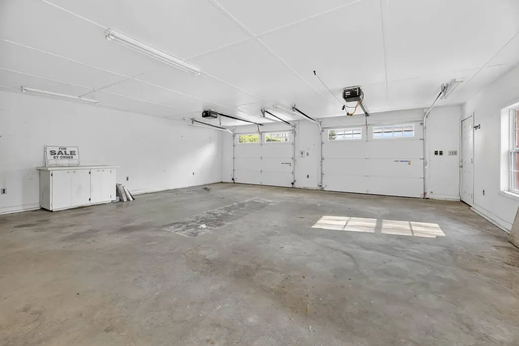 2738 Hilltop Circle Gadsden AL 35904