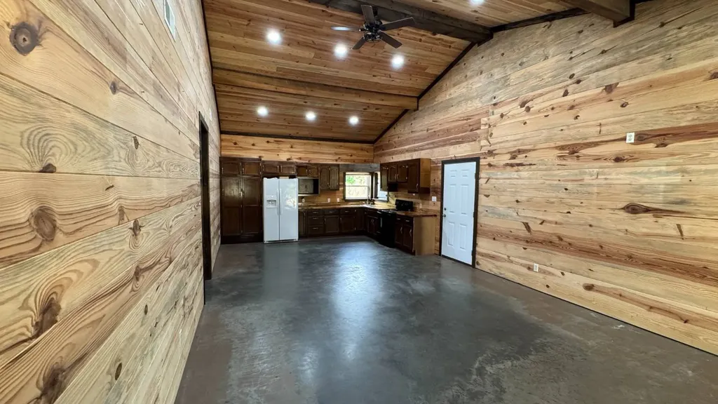 1297 Ernest Everett Road Vinegar Bend AL 36584