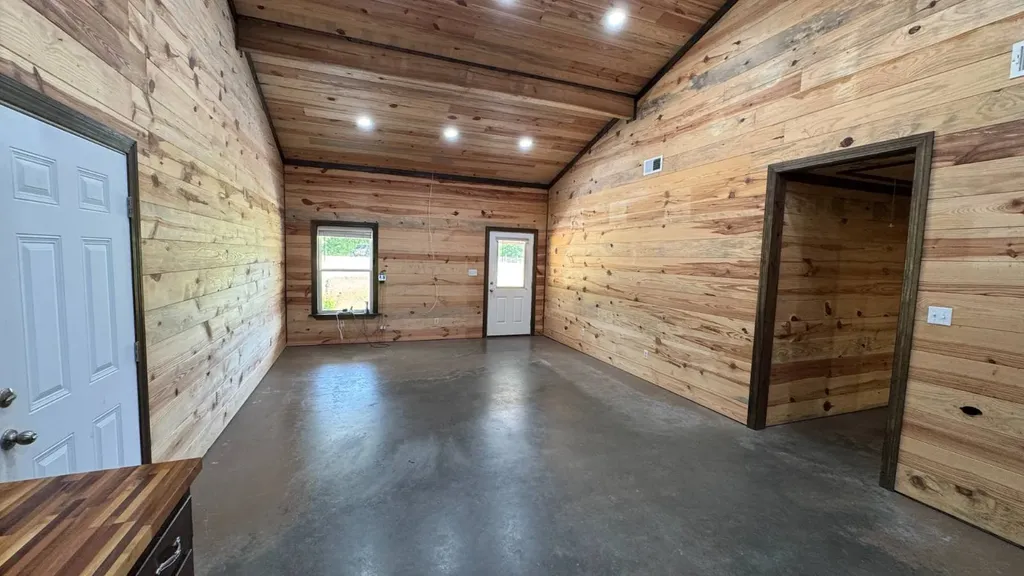 1297 Ernest Everett Road Vinegar Bend AL 36584