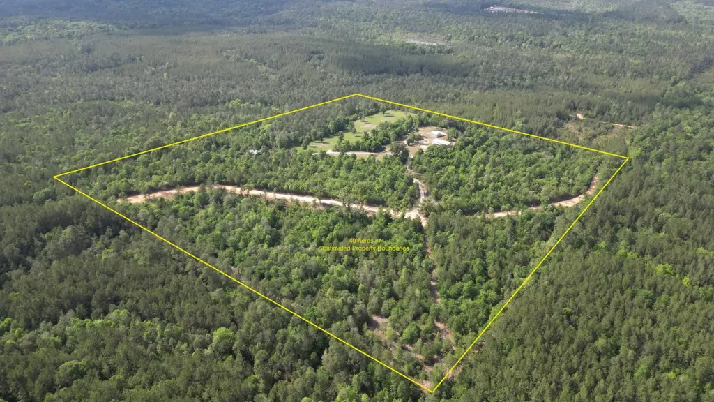 1297 Ernest Everett Road Vinegar Bend AL 36584
