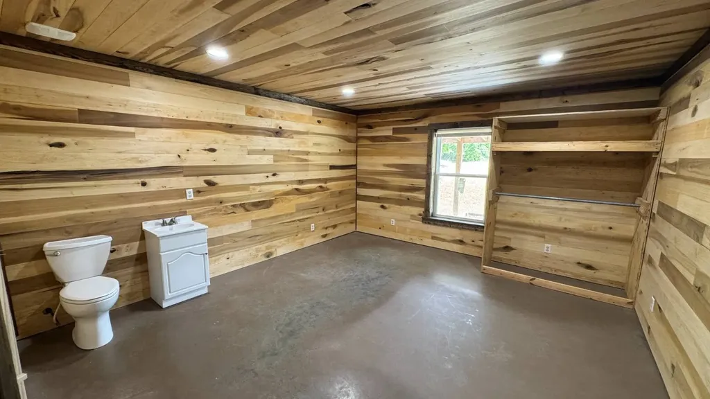 1297 Ernest Everett Road Vinegar Bend AL 36584