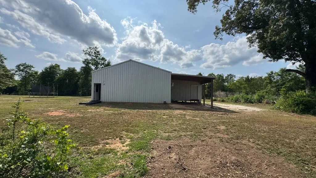 1297 Ernest Everett Road Vinegar Bend AL 36584