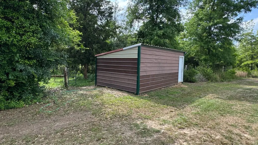 1297 Ernest Everett Road Vinegar Bend AL 36584