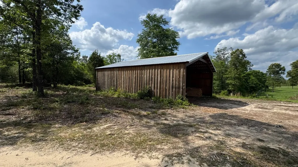 1297 Ernest Everett Road Vinegar Bend AL 36584