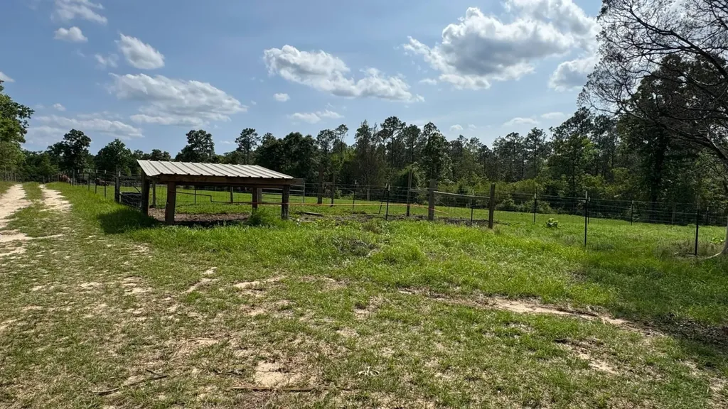 1297 Ernest Everett Road Vinegar Bend AL 36584