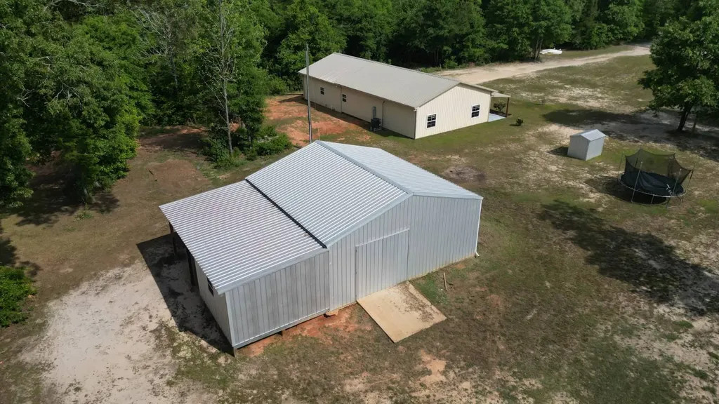 1297 Ernest Everett Road Vinegar Bend AL 36584