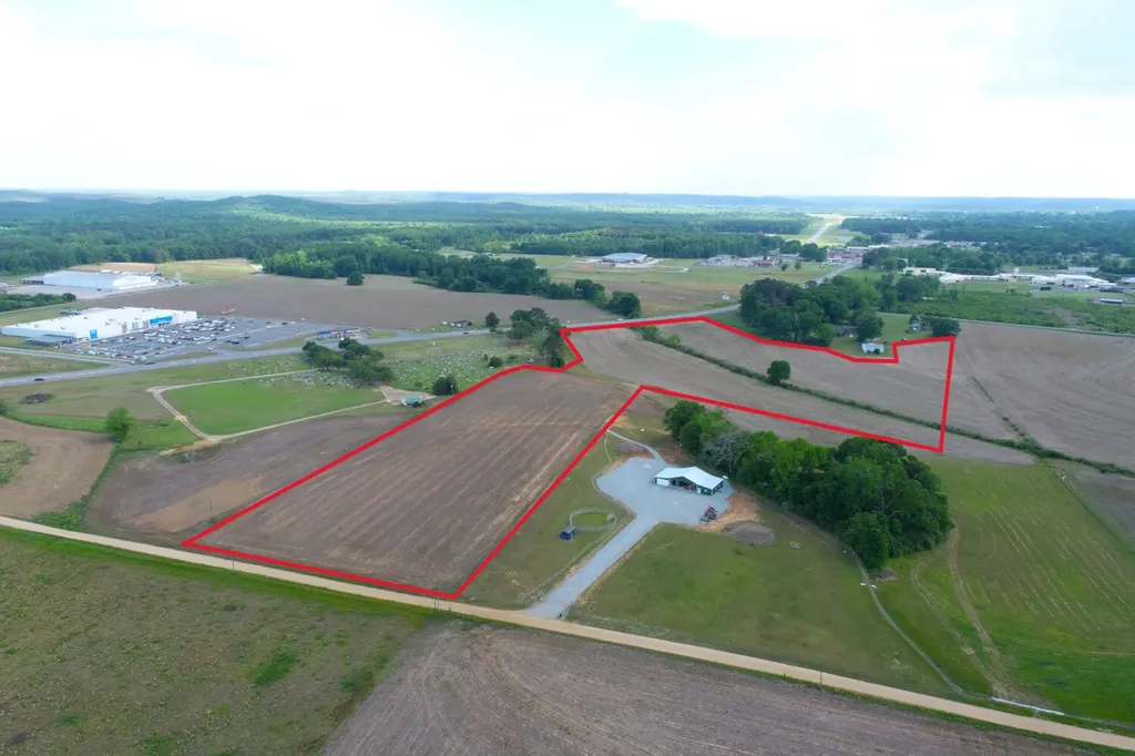 3184 Us-hwy 43 Fayette AL 35555