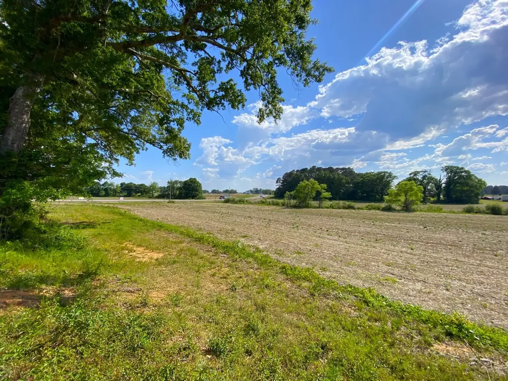 3184 Us-hwy 43 Fayette AL 35555