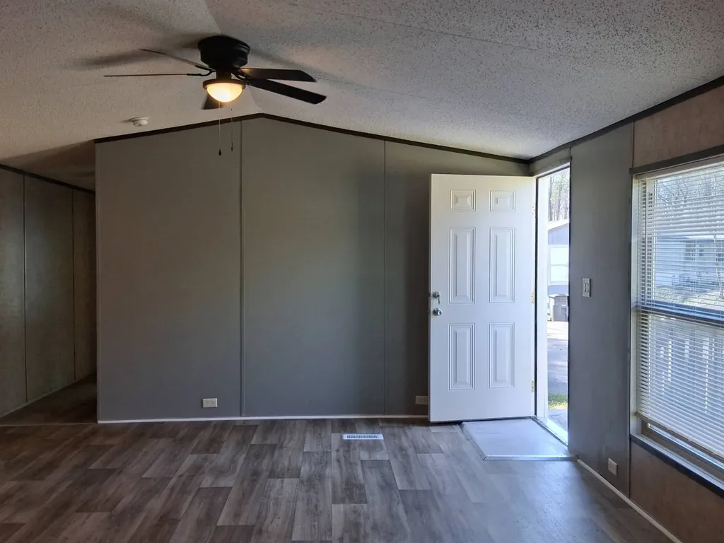 271 Harmony Dr, Bessemer, Al AL 35020