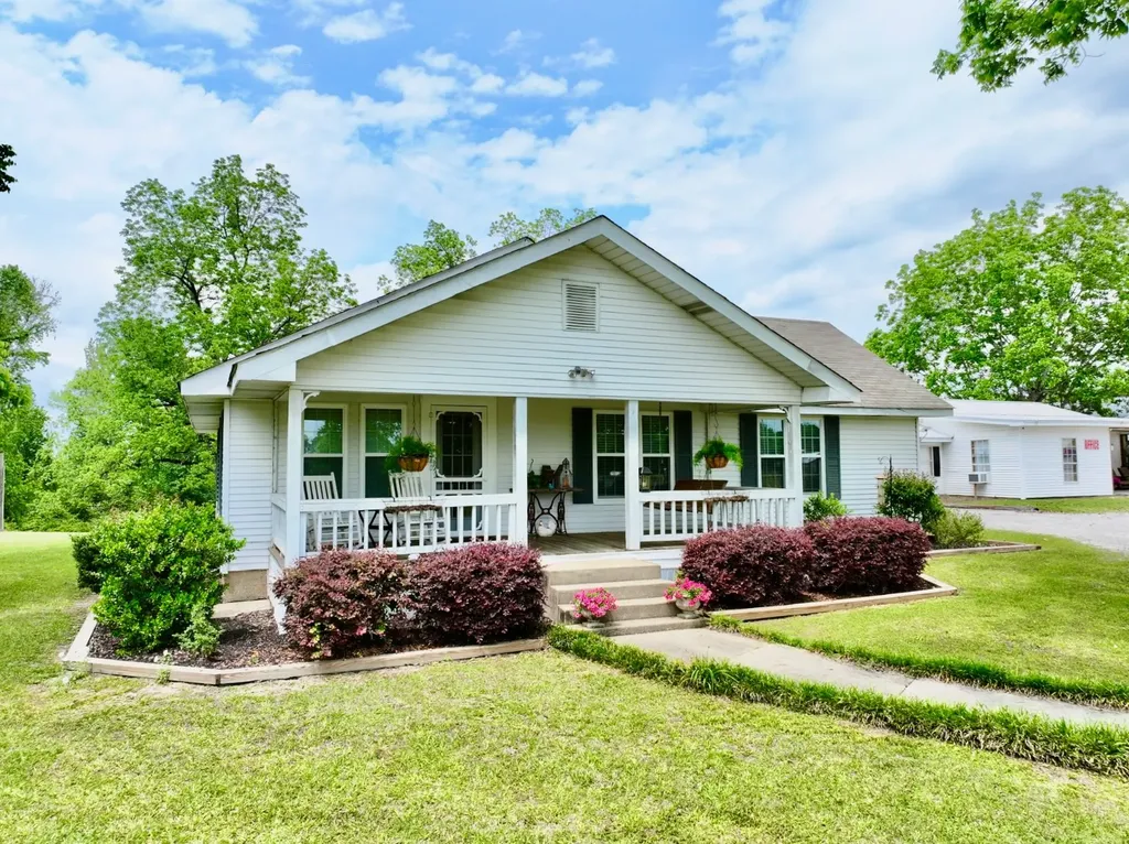 12601 Highway 43 Grove Hill AL 36451