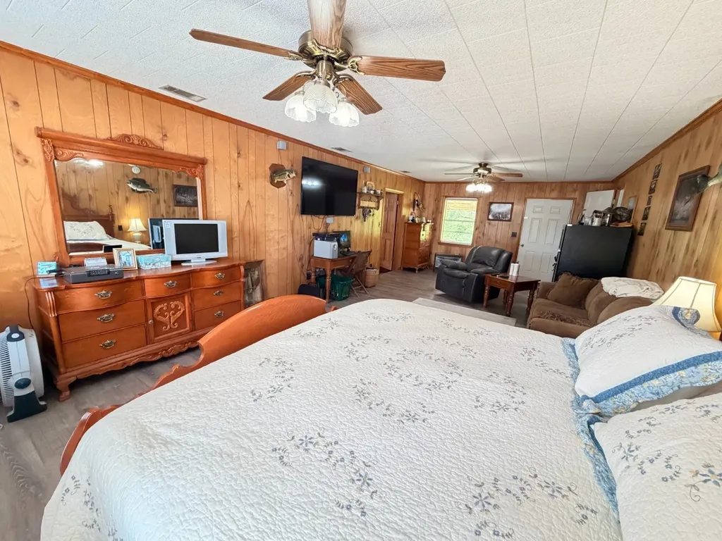 12601 Highway 43 Grove Hill AL 36451