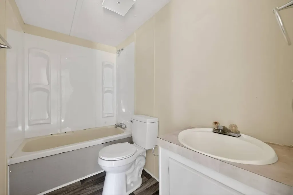 200 Daisy Drive Birmingham AL 35214