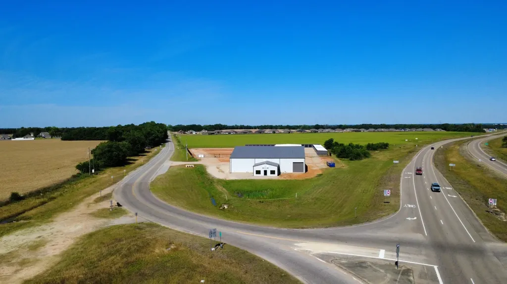 40 W St Highway 92 Newton AL 36352