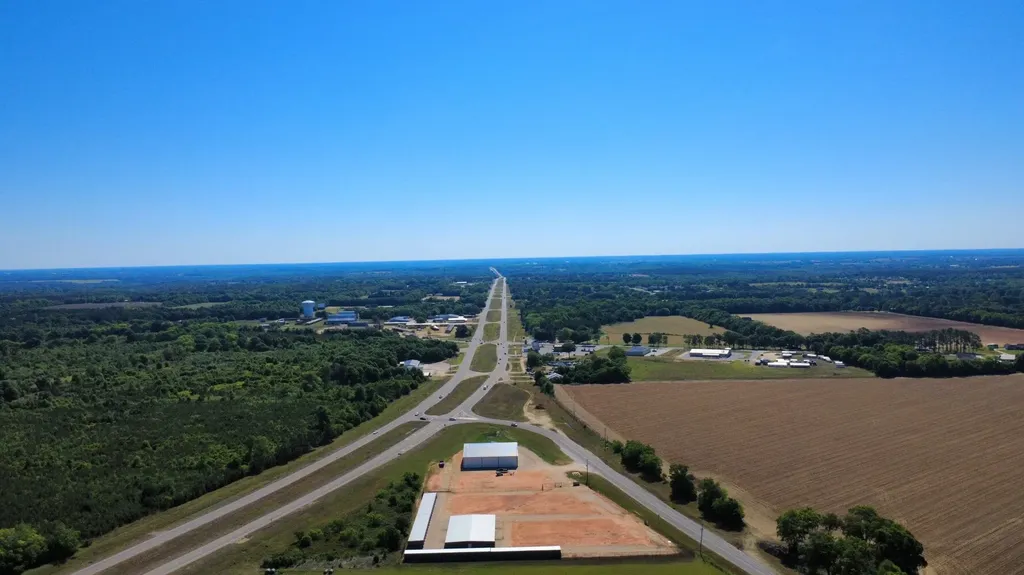 40 W St Highway 92 Newton AL 36352