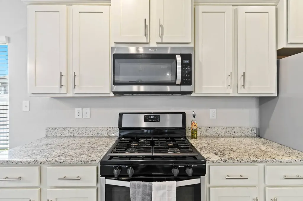 24585 Smarty Jones Circle Daphne AL 36526