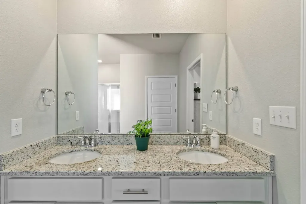 24585 Smarty Jones Circle Daphne AL 36526