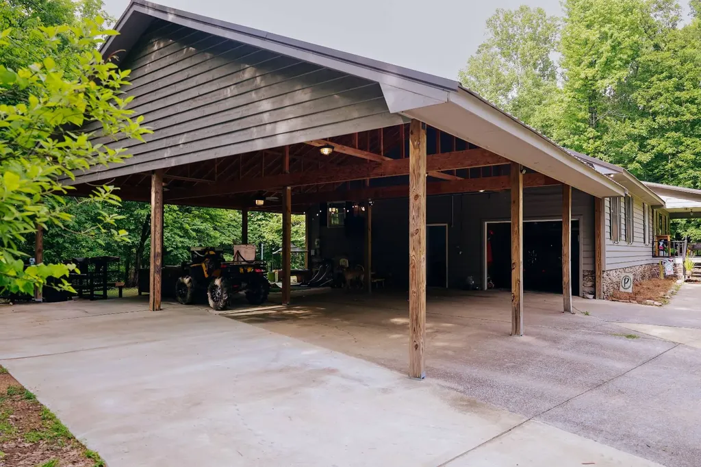 1202 Walker Drive Glencoe AL 35905