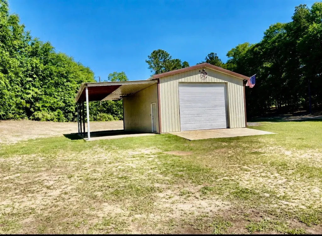964 Wimberly Road Gilbertown AL 36908