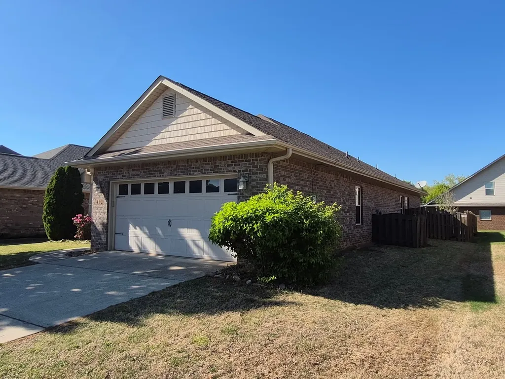 402 Bay Tree Huntsville AL 35824
