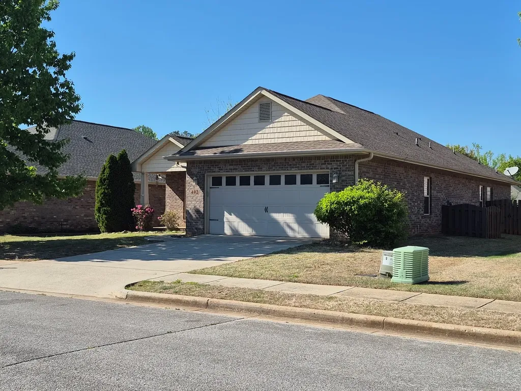 402 Bay Tree Huntsville AL 35824