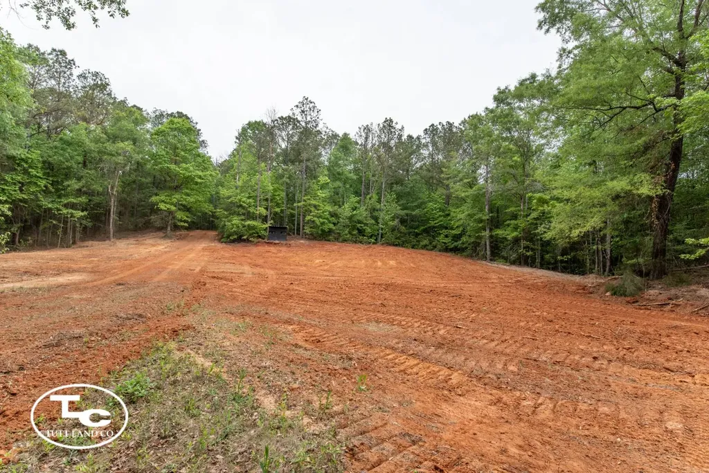 00 M L King Highway Eutaw AL 35462
