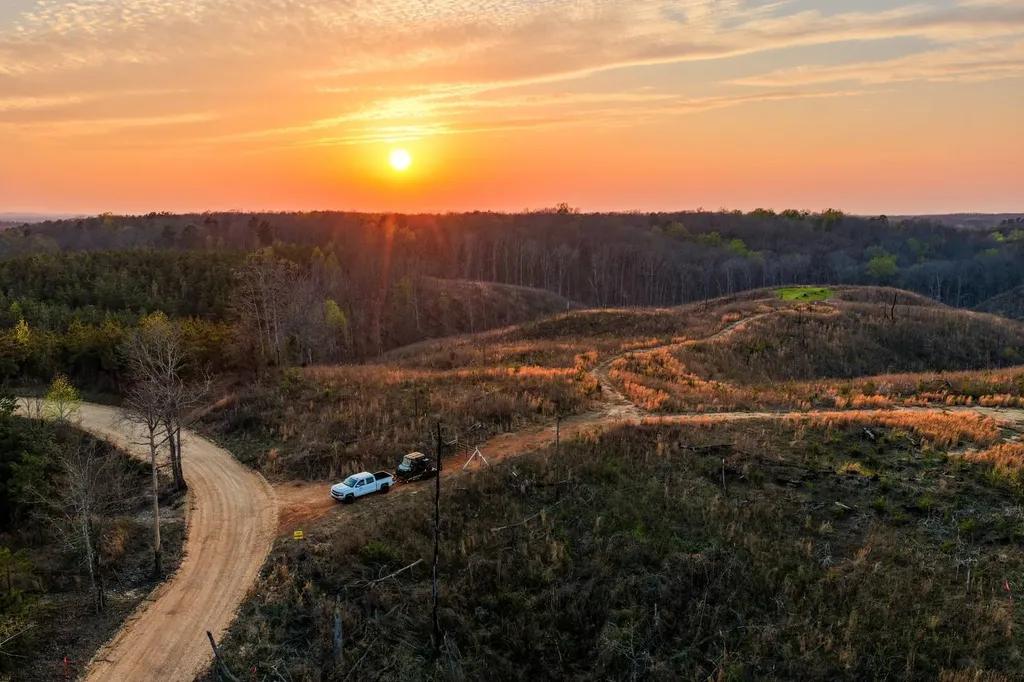 1 Smith Road Waterloo AL 35677