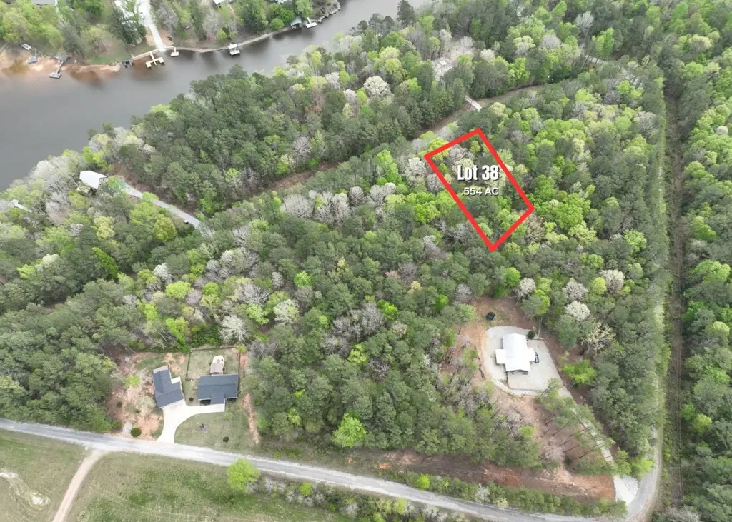 Lot 38 Crystal Cove Wedowee AL 36278
