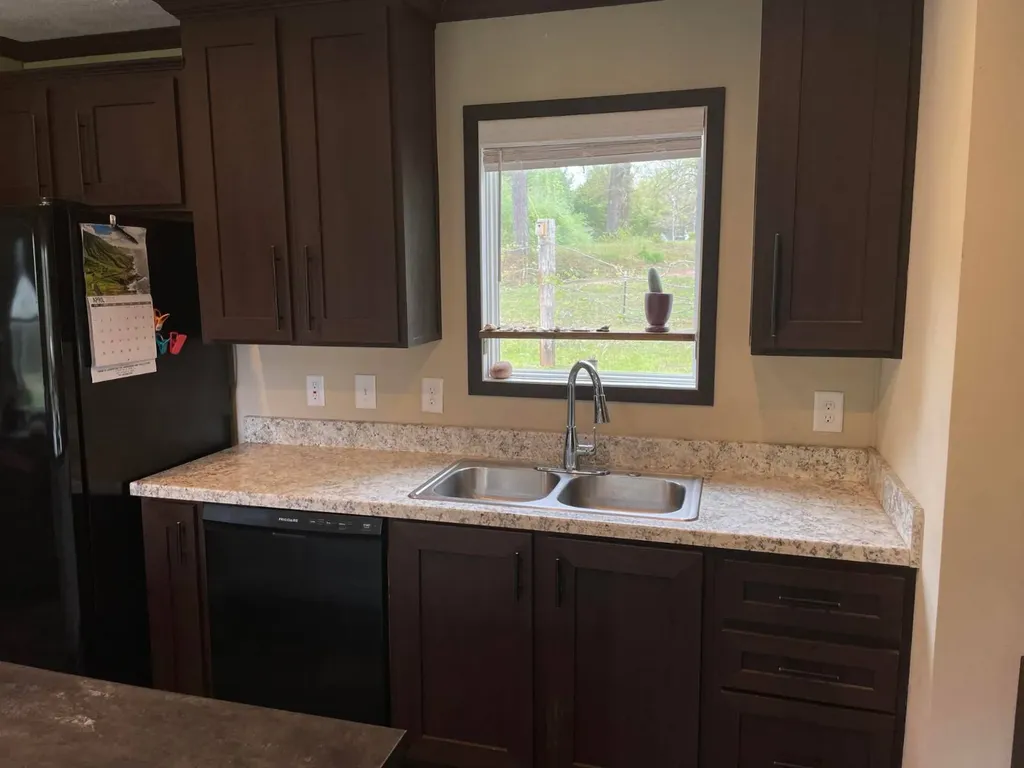 130 Honeycut Randolph AL 36792