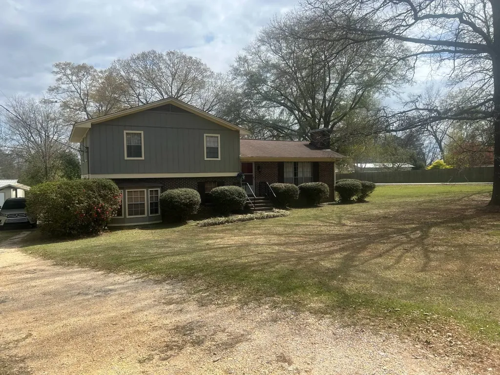 163 Maple Drive Maplesville AL 36750
