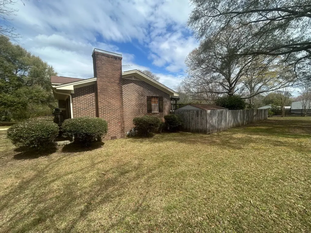 163 Maple Drive Maplesville AL 36750