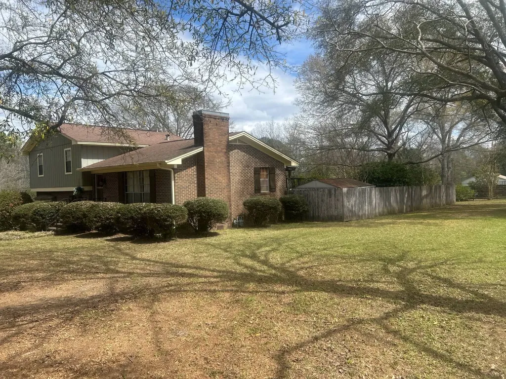 163 Maple Drive Maplesville AL 36750