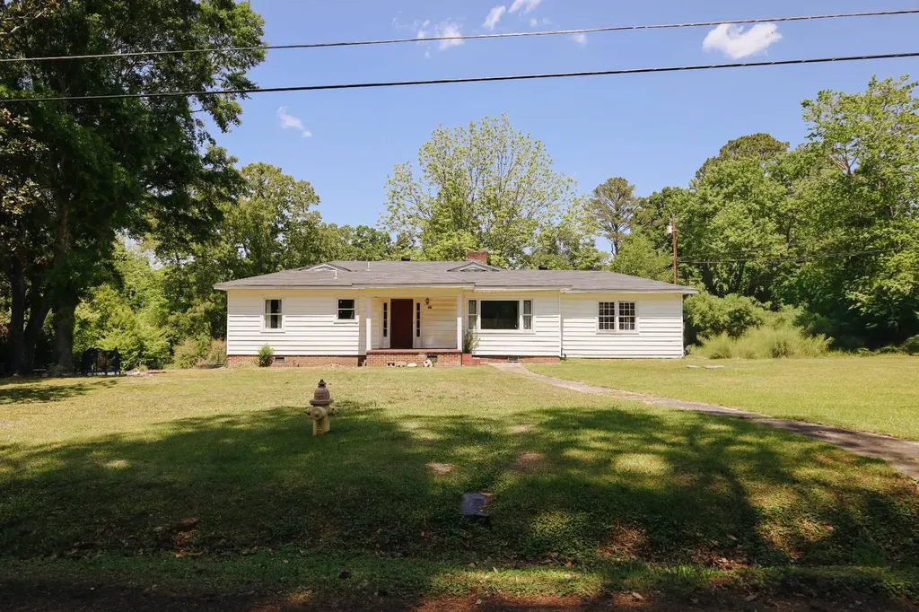 201 Hinds Road Gadsden AL 35904