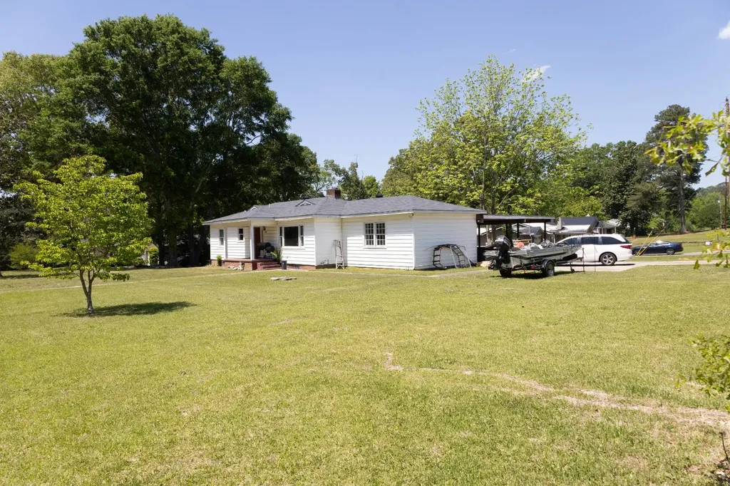 201 Hinds Road Gadsden AL 35904
