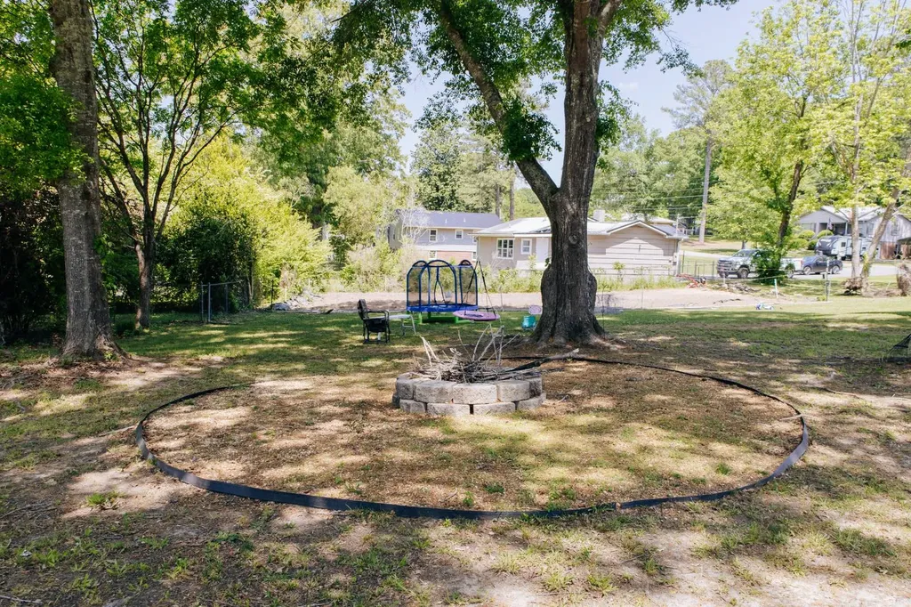 201 Hinds Road Gadsden AL 35904