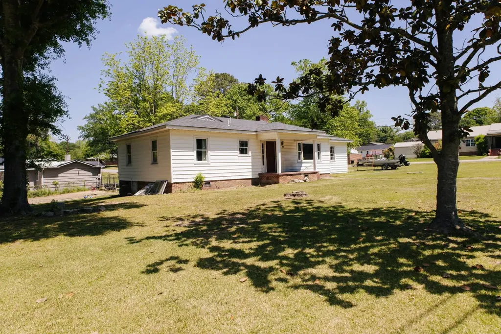 201 Hinds Road Gadsden AL 35904