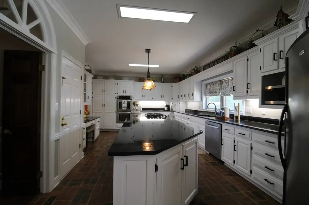 115 5th Avenue Grove Hill AL 36451