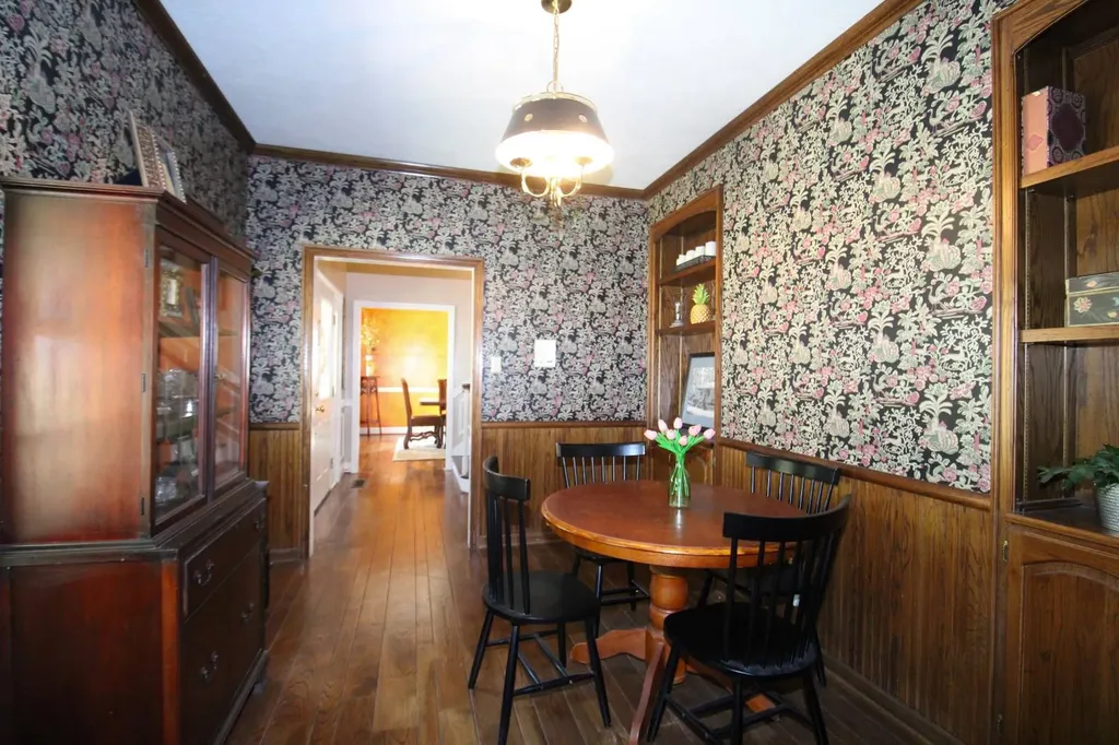 115 5th Avenue Grove Hill AL 36451