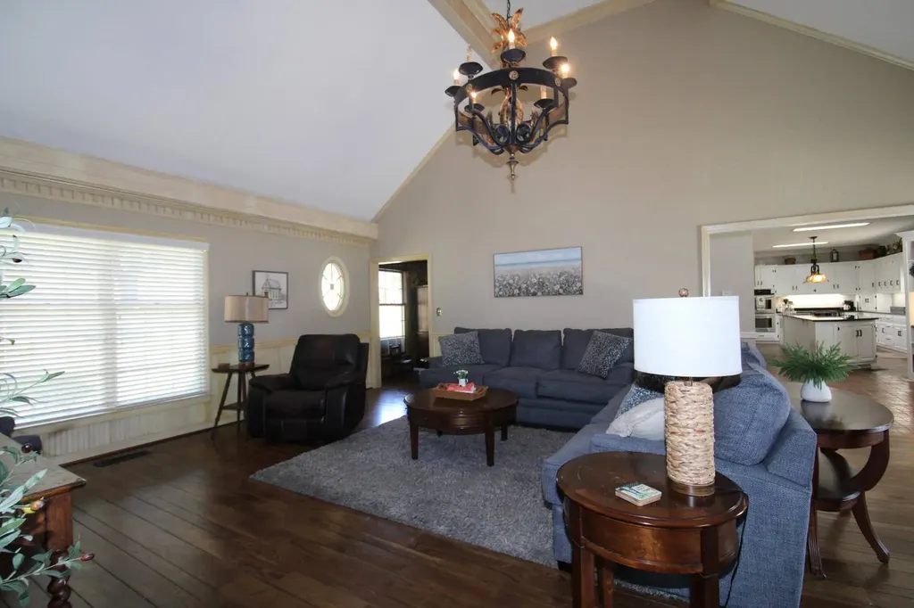 115 5th Avenue Grove Hill AL 36451