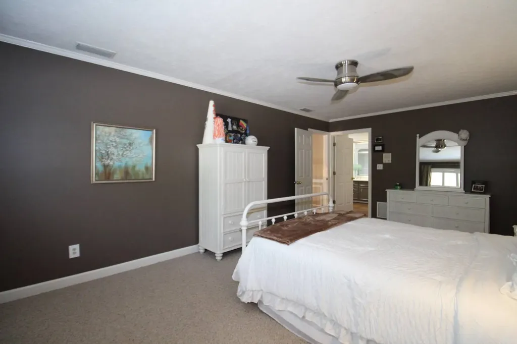 115 5th Avenue Grove Hill AL 36451