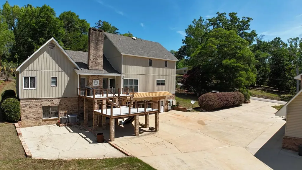 115 5th Avenue Grove Hill AL 36451