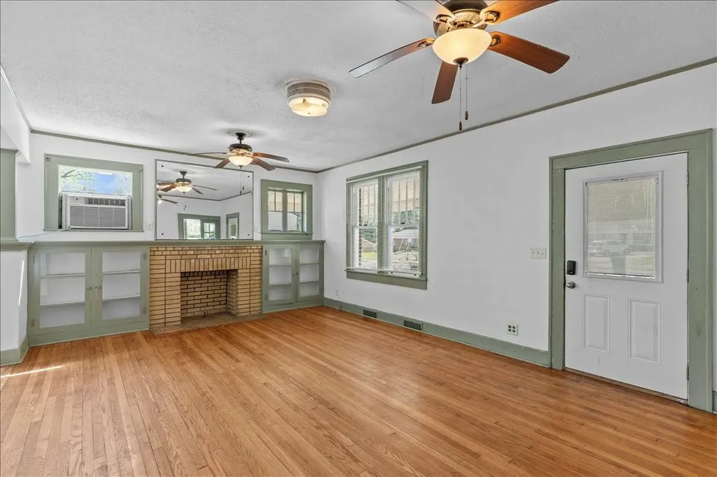 445 E Eufaula Ozark AL 36360