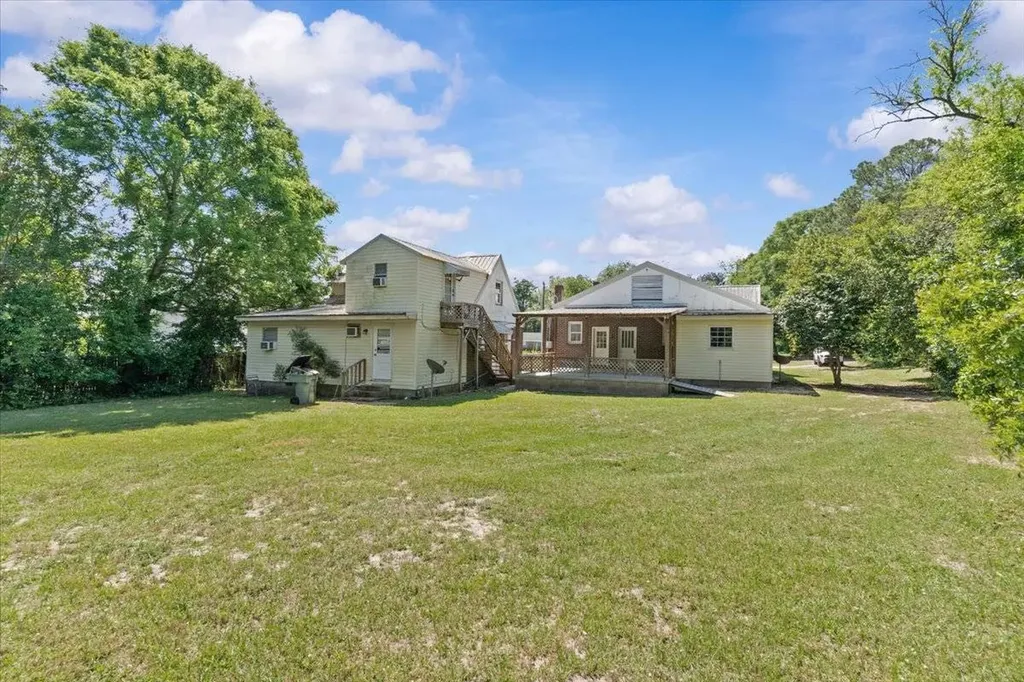 445 E Eufaula Ozark AL 36360