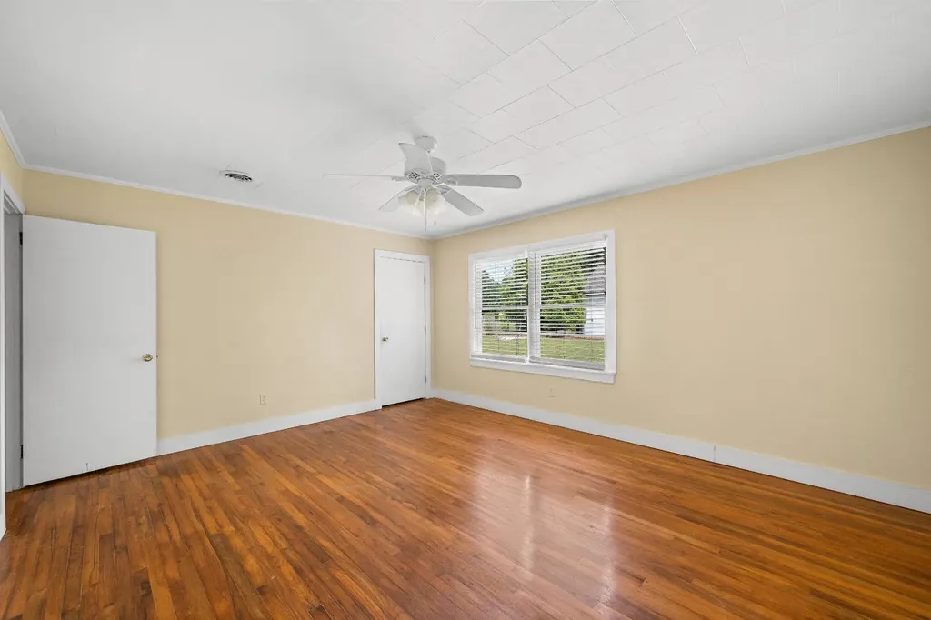 208 N. Ingleside Street Fairhope AL 36532