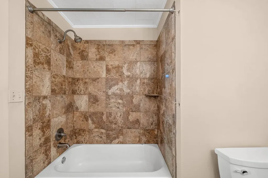 208 N. Ingleside Street Fairhope AL 36532