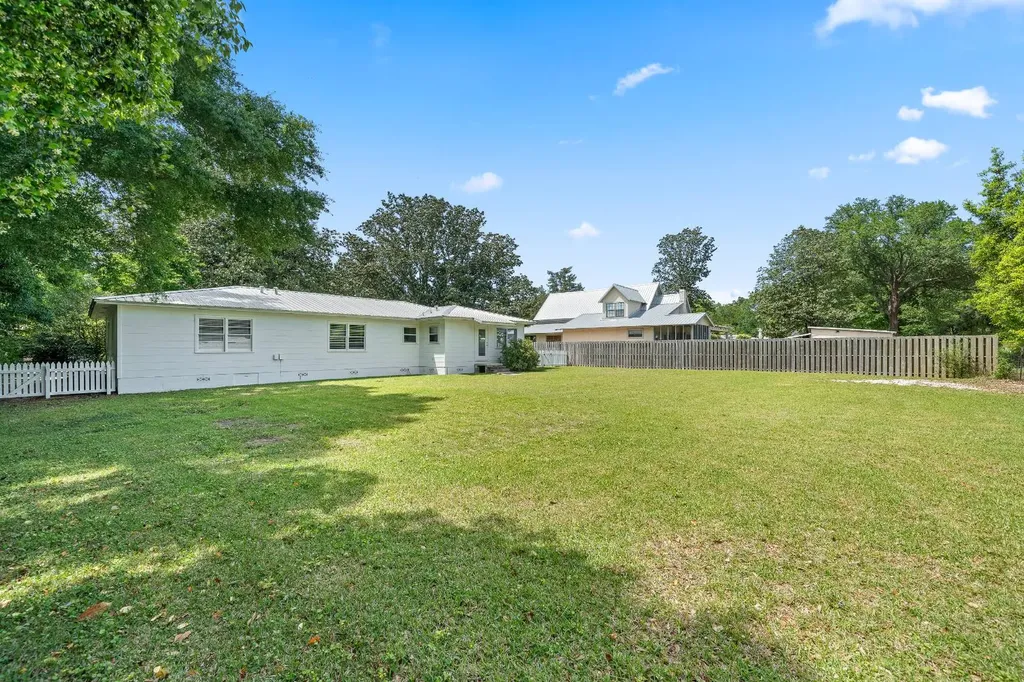 208 N. Ingleside Street Fairhope AL 36532