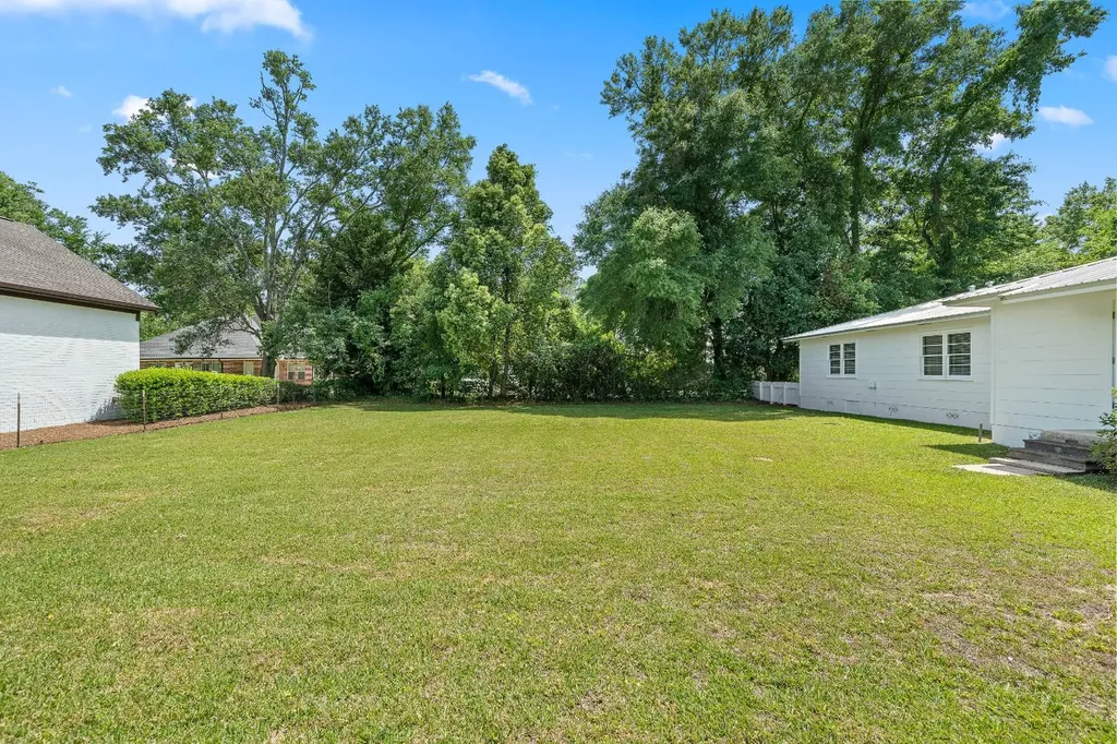 208 N. Ingleside Street Fairhope AL 36532