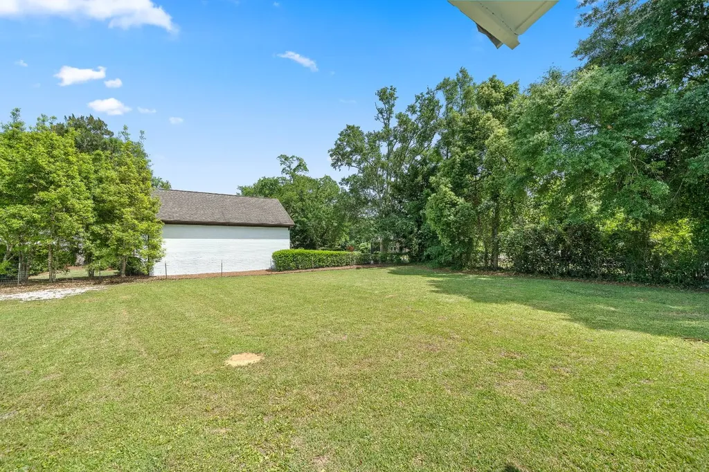 208 N. Ingleside Street Fairhope AL 36532