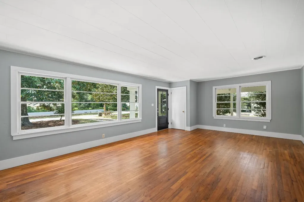 208 N. Ingleside Street Fairhope AL 36532